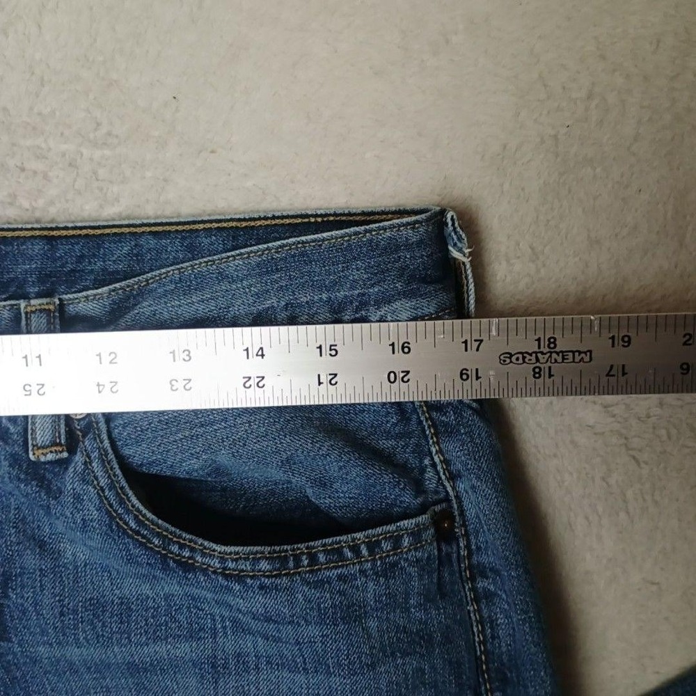 Levis 501 Jeans Mens 34x30 Blue Straight Medium Wash 5-Pocket Denim Regular - Picture 11 of 13